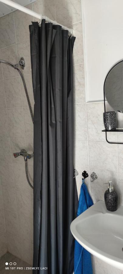 Hodosi Apartman Apartment Velky Meder Exterior photo