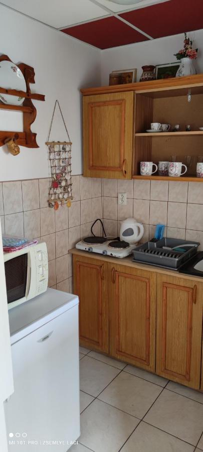 Hodosi Apartman Apartment Velky Meder Exterior photo